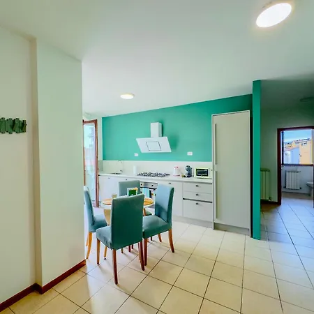 L'ostro - Grazioso Bilocale A Civitanova Con Parcheggio Privato Appartamento Civitanova Marche